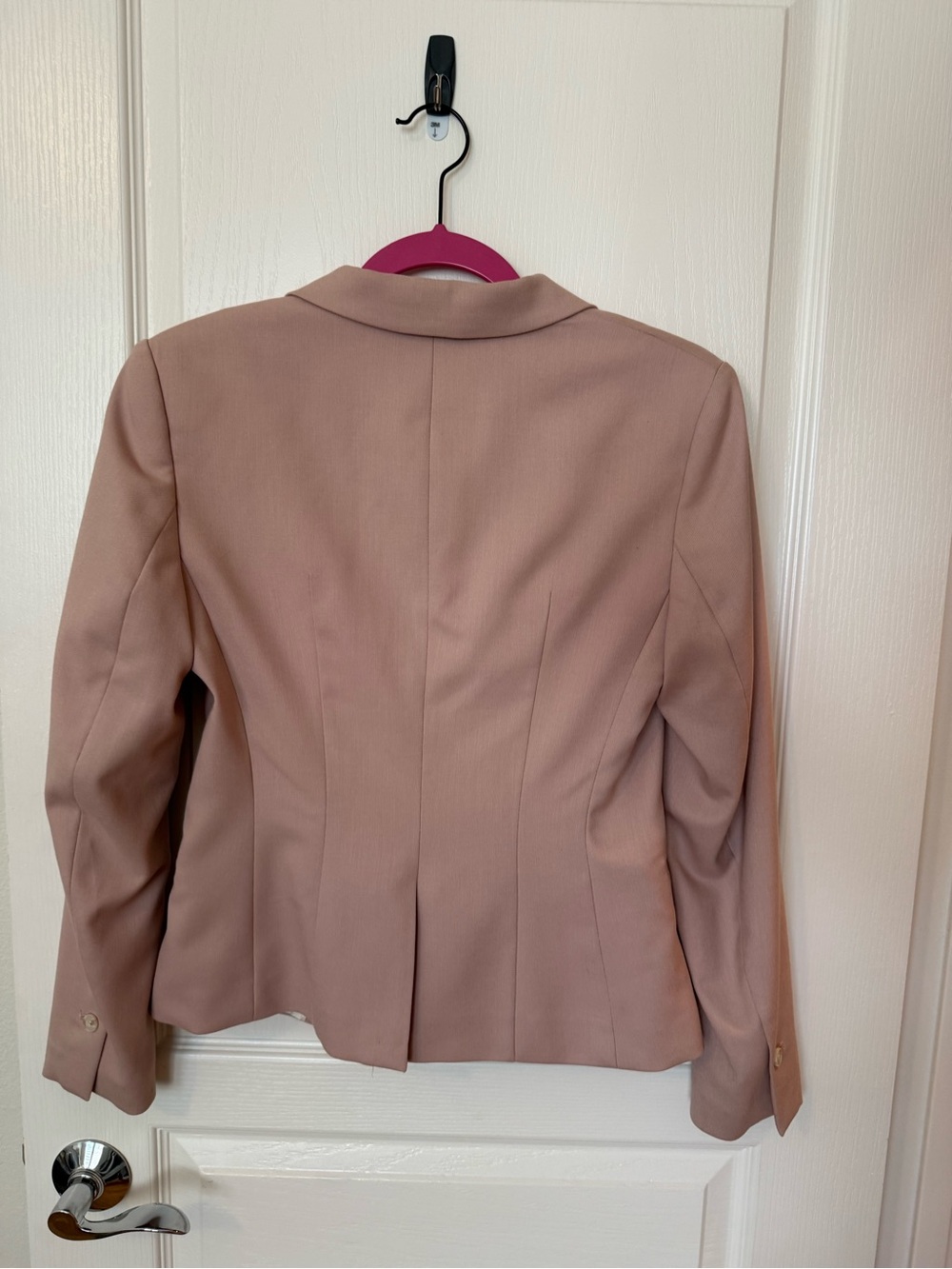 H&M Women's Dusty Pink Tailored Blazer - Picture 6 of 13
